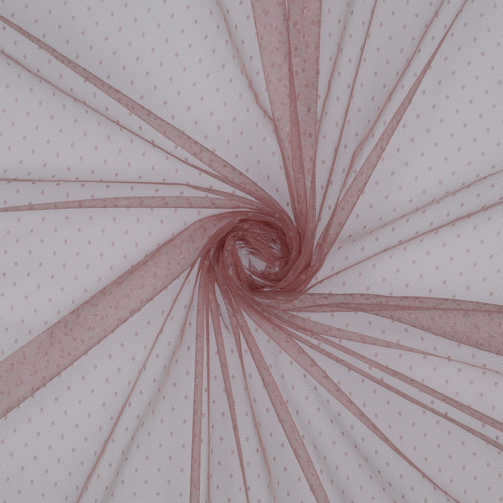 Punane tüllkangas väikeste täppidega muster