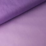 Lilla kangas läikiva tekstuuriga