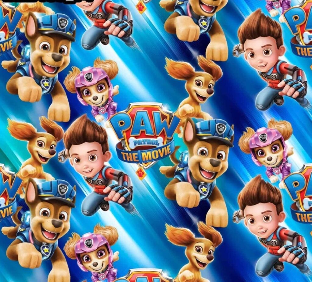 Paw Patrol filmitegelased sinisel taustal