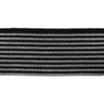 Must-valge triibuline kangas detailvaade