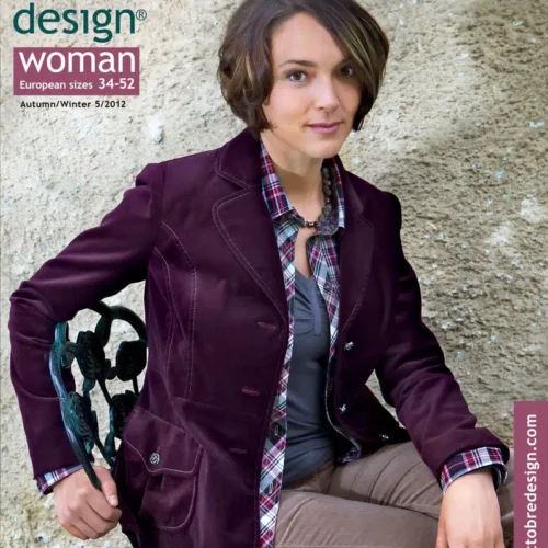 Naine moekas sügis-talve jakis Ottobre ajakirjas