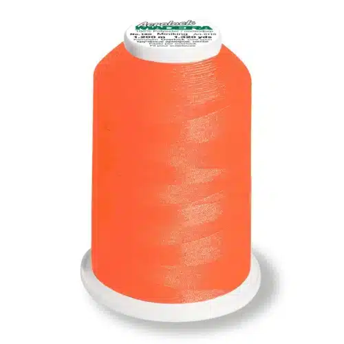 Oranž õmblusniit poolil