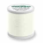 Valge õmblusniit rullil õmblemiseks ja quiltinguks