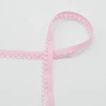 Roosa pitsiline lint käsitööks