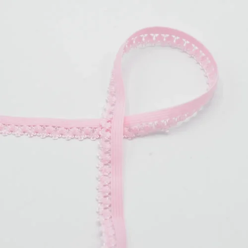 Roosa pitsiline lint käsitööks