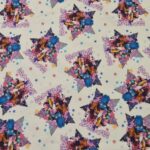 Värviline kangamuster tähtede ja tegelastega