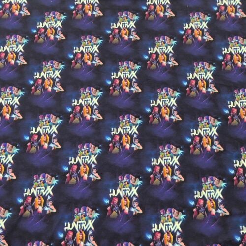 Huntikse mustriga kangas animekangelastega