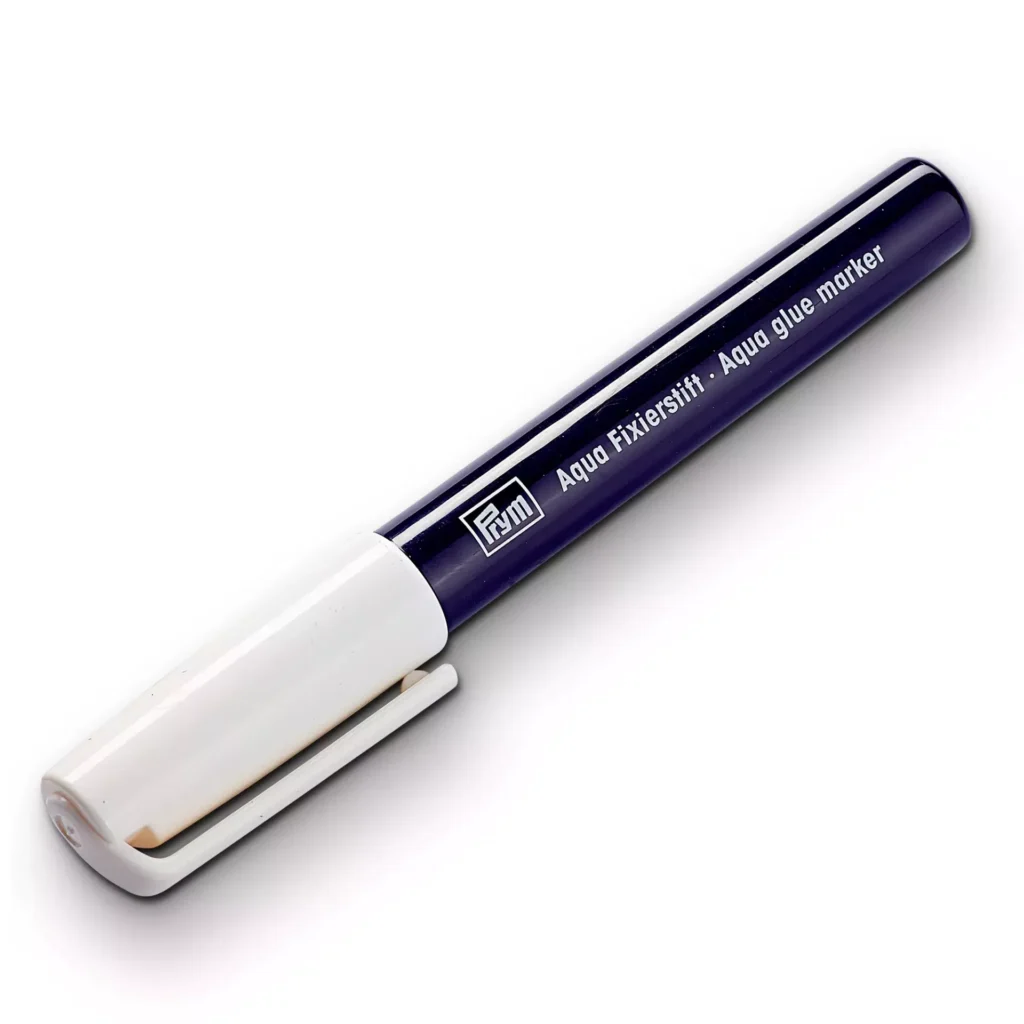 Sinine veeliimimarker valge korgiga