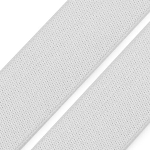 Valged elastsed tekstiiliribad lähivaates