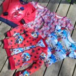 Laste Miraculouse multikatega riided puidul