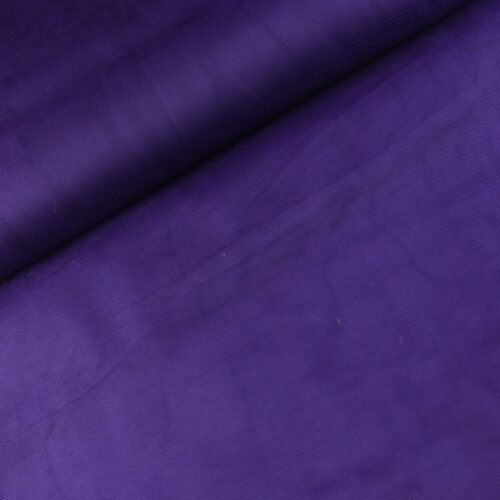 Tumesinine siidine kangas voltide ja tekstuuriga