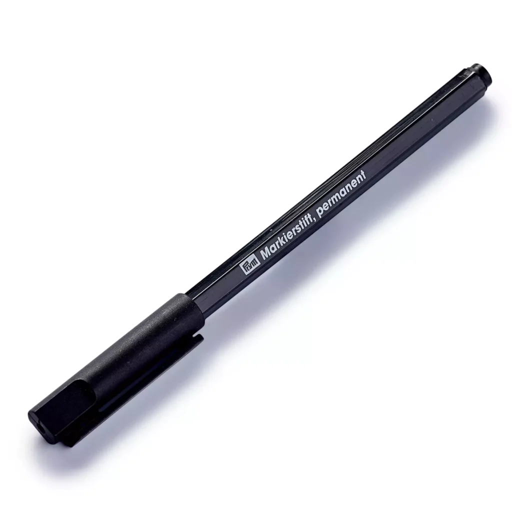 Must püsiv marker teksti ja joonistuste jaoks