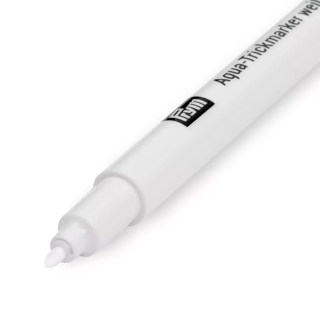 Valge tekstiilmarker õmblustöödeks