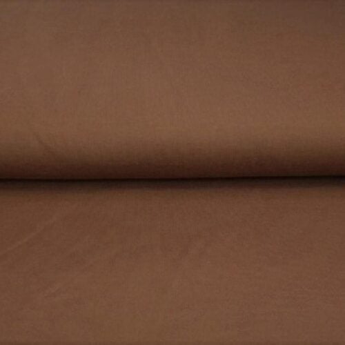 Pruun kangas, sile ja voltideta pind