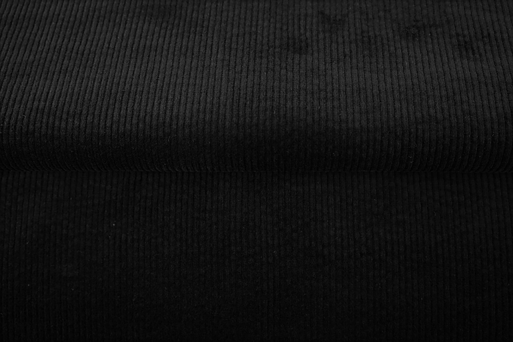 Must sooniline sametkangas