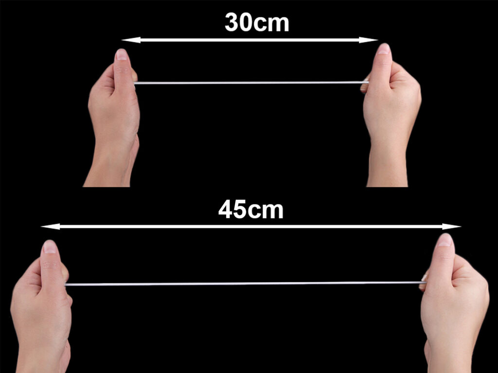 Käed venitavad kummipaela 30 ja 45 cm pikkuseks