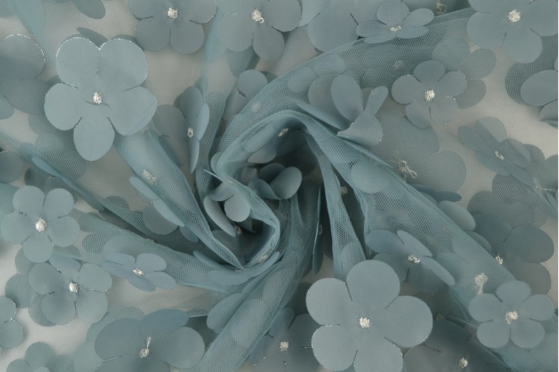 Tüll 3D lilledega: vanaroheline